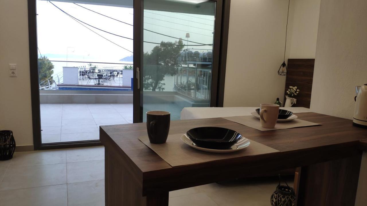 My Place Luxury Apartments เนโอสมาร์มาราส ภายนอก รูปภาพ