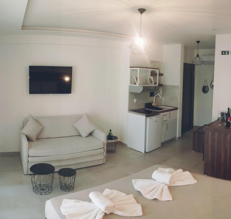 My Place Luxury Apartments เนโอสมาร์มาราส ภายนอก รูปภาพ