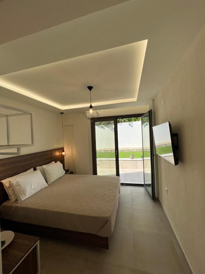My Place Luxury Apartments เนโอสมาร์มาราส ภายนอก รูปภาพ